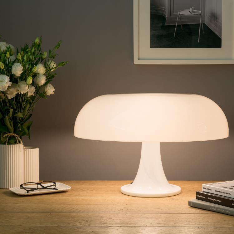 Lampe de chevet champignon design et moderne